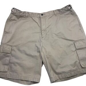 Chaps Ralph Lauren Mens Khaki Cargo Shorts Size 42 Cotton Tan Utility Pockets